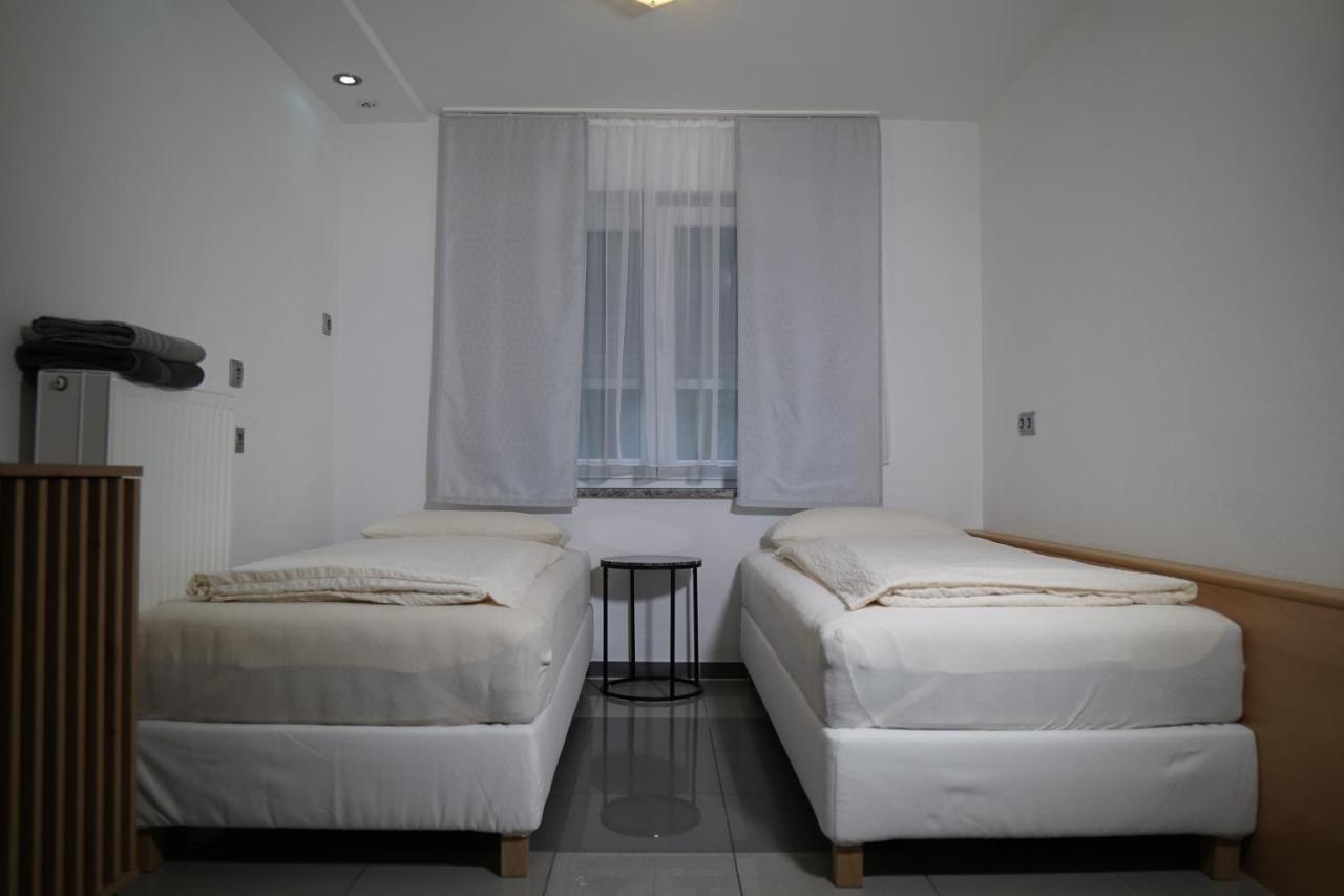 Apartment Dreams Im Erdgeschoss *
